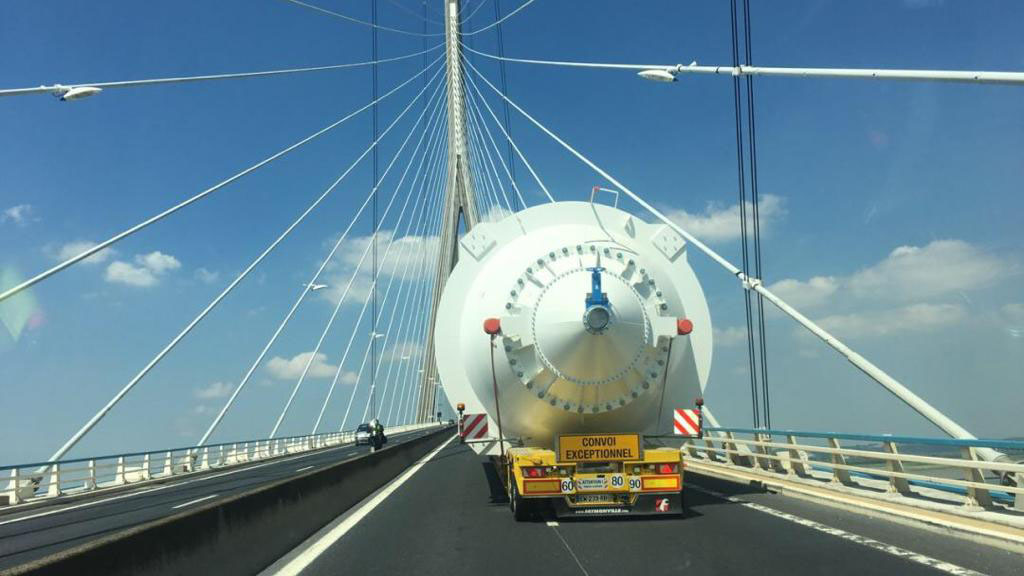 transport volumineux pont convoi exceptionnel